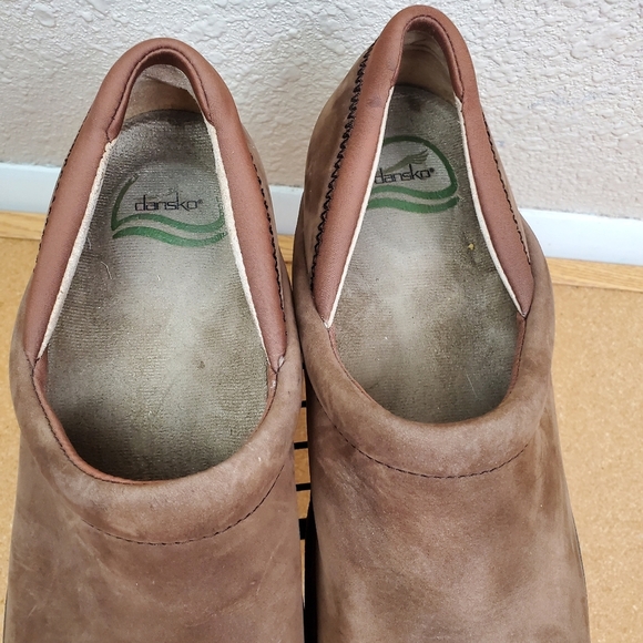 Dansko Brown SUEDE nursing Clog SHOES WOMENS - Picture 6 of 7